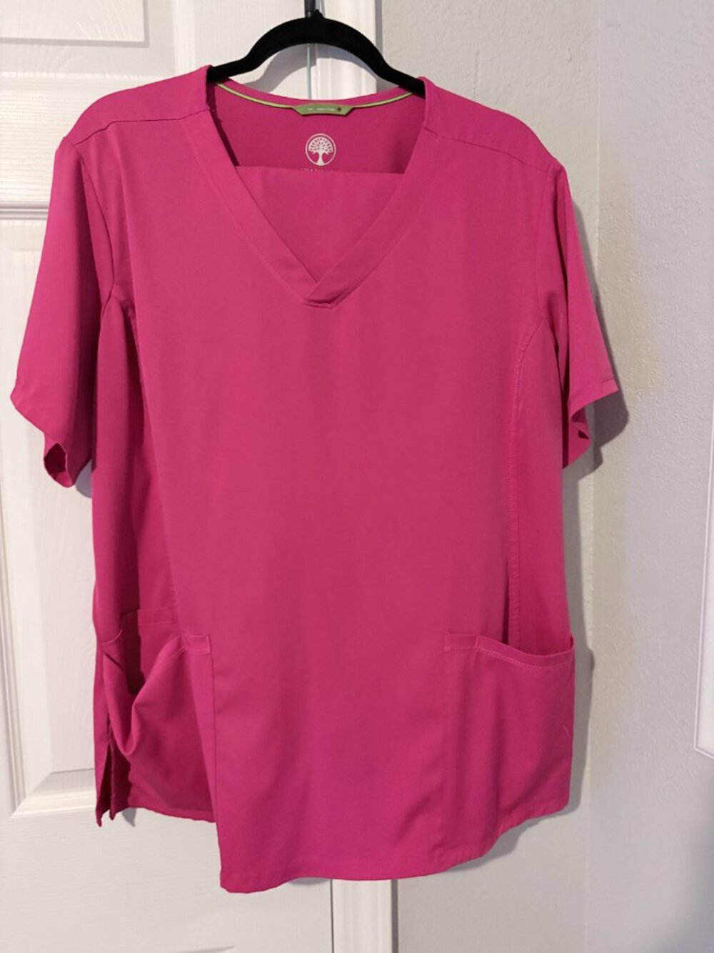 WOMEN'S PINK HEALING HANDS SCRUB SET (SHIRT 2X PANTS XLP)